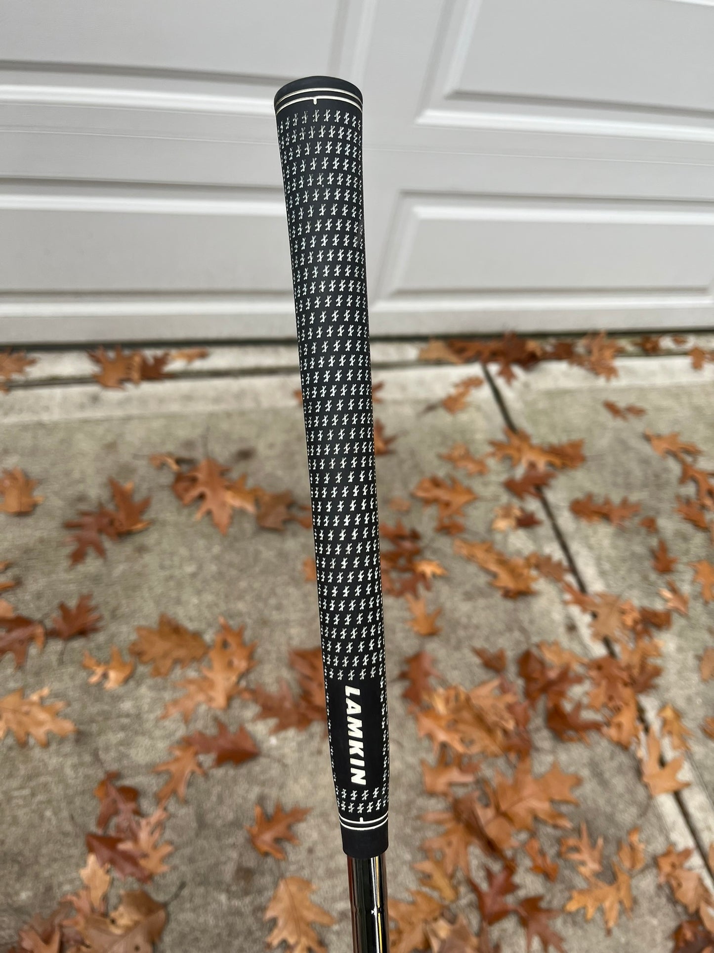 Cleveland CBX 2 Gap Wedge 52° / 11 DG 115 Wedge Flex Lefty 35.75″ NICE