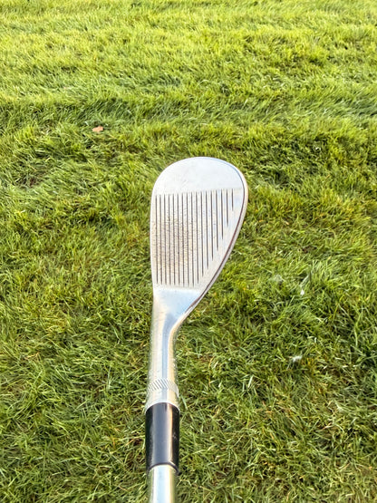 Titleist Vokey SM6 Tour Chrome Sand Wedge 54° / 10 Stock Wedge Flex 35.5" — photo 3