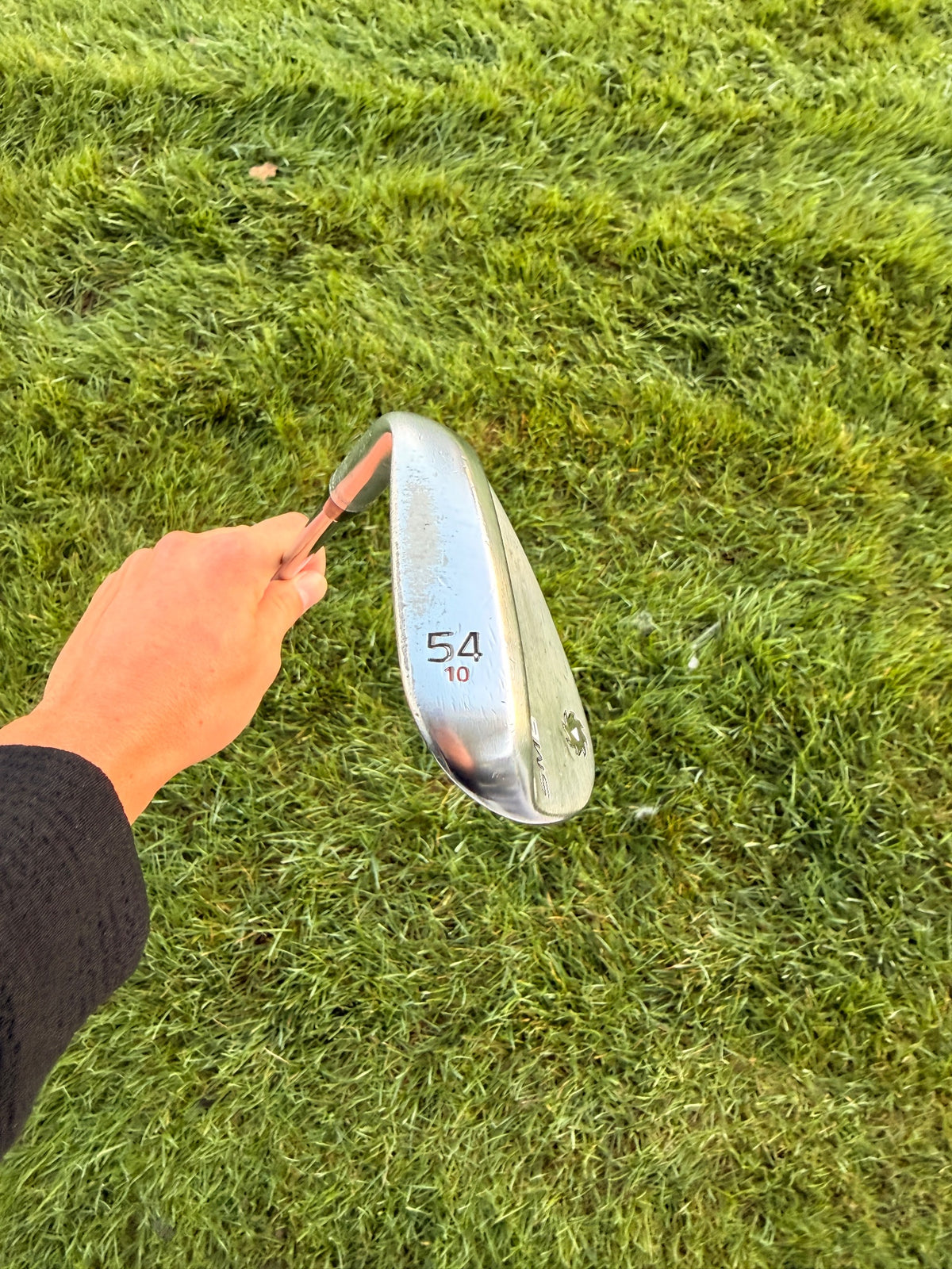 Titleist Vokey SM6 Tour Chrome Sand Wedge 54° / 10 Stock Wedge Flex 35.5" — photo 4