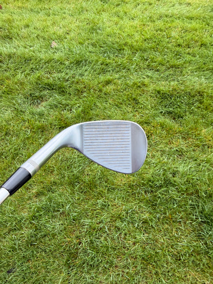 Titleist Vokey SM10 Tour Chrome Lob Wedge 58° / 10 Stock Wedge Flex 35.25" NICE — photo 2