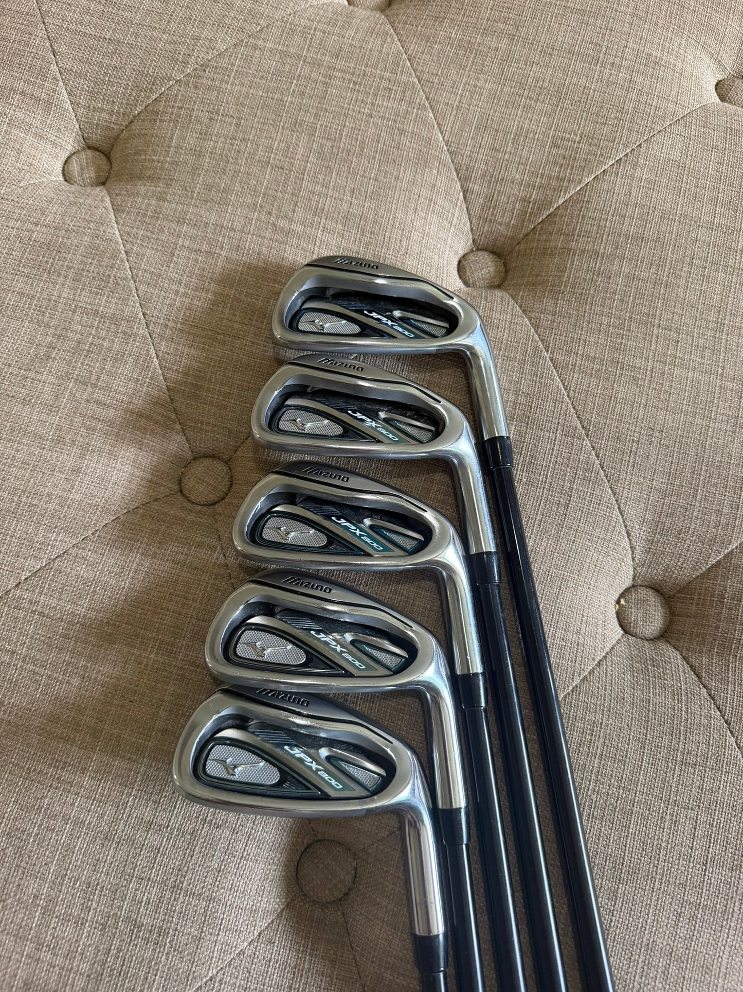 Mizuno JPX 800 Iron Set 6-PW ProLaunch Axis Regular Flex +1/4″ NICE