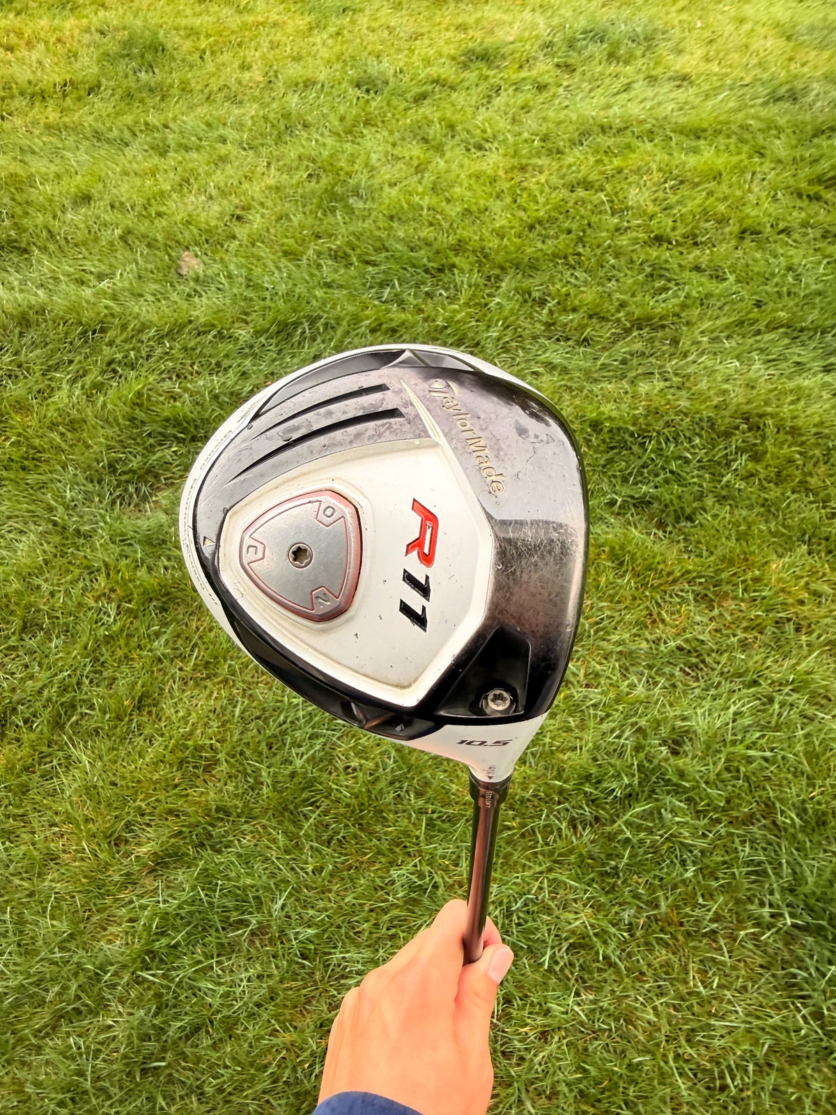 TaylorMade R11 Driver 10.5° Fujikura Blur 60g Regular Flex 45" +HC