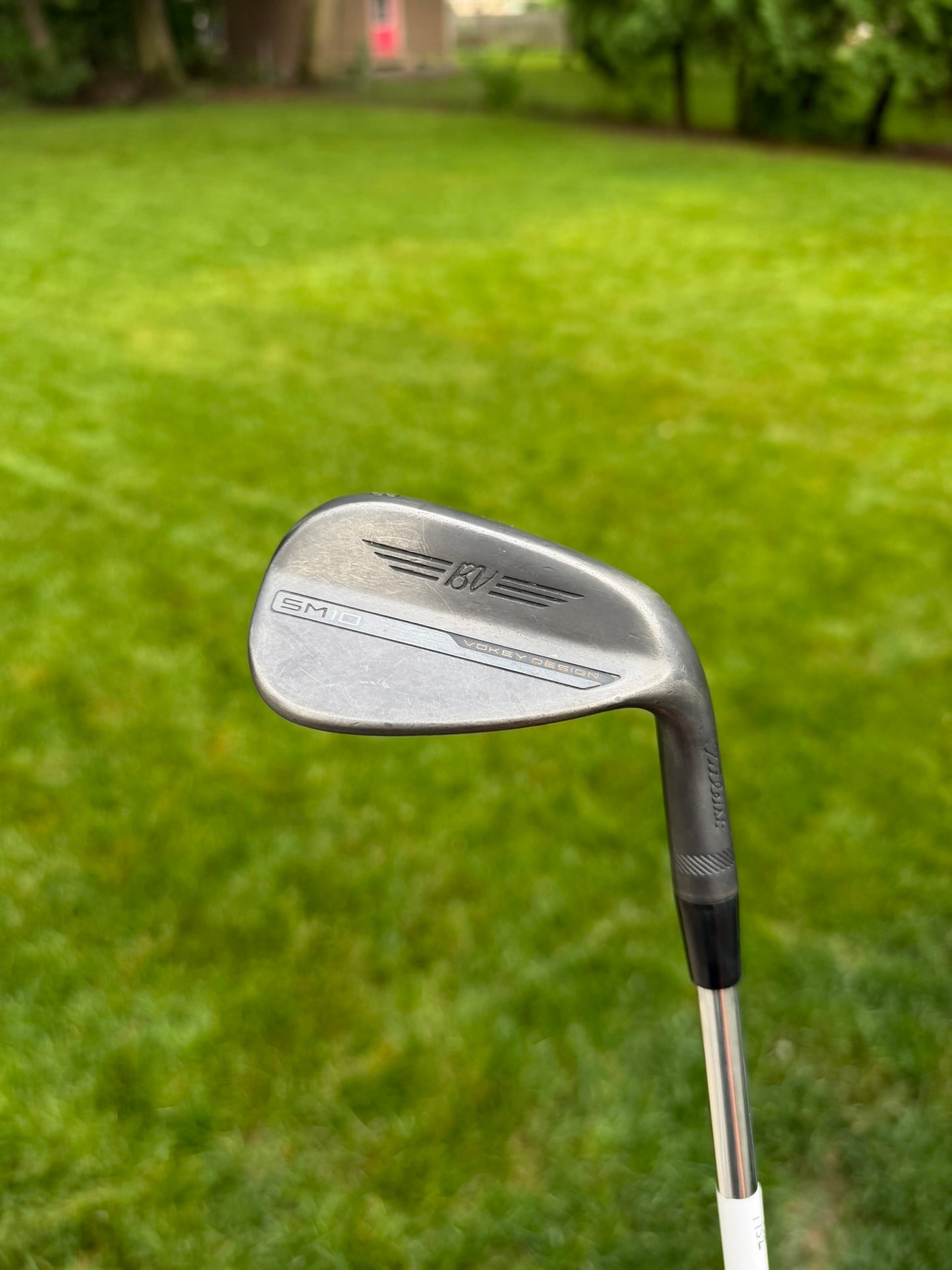 Titleist Vokey SM10 Jet Black Gap Wedge 48°/10 KBS Tour-V Wedge Flex 35.75″ NICE