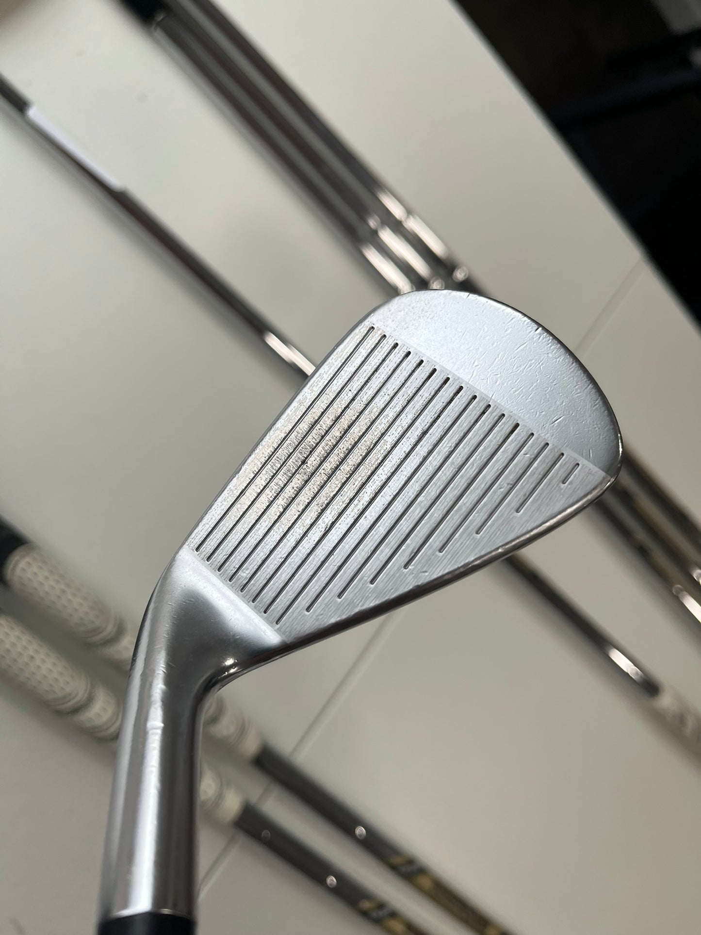 Srixon ZX7 Tour Issue Iron Set 4-PW X100 Extra Stiff Flex Standard NICE