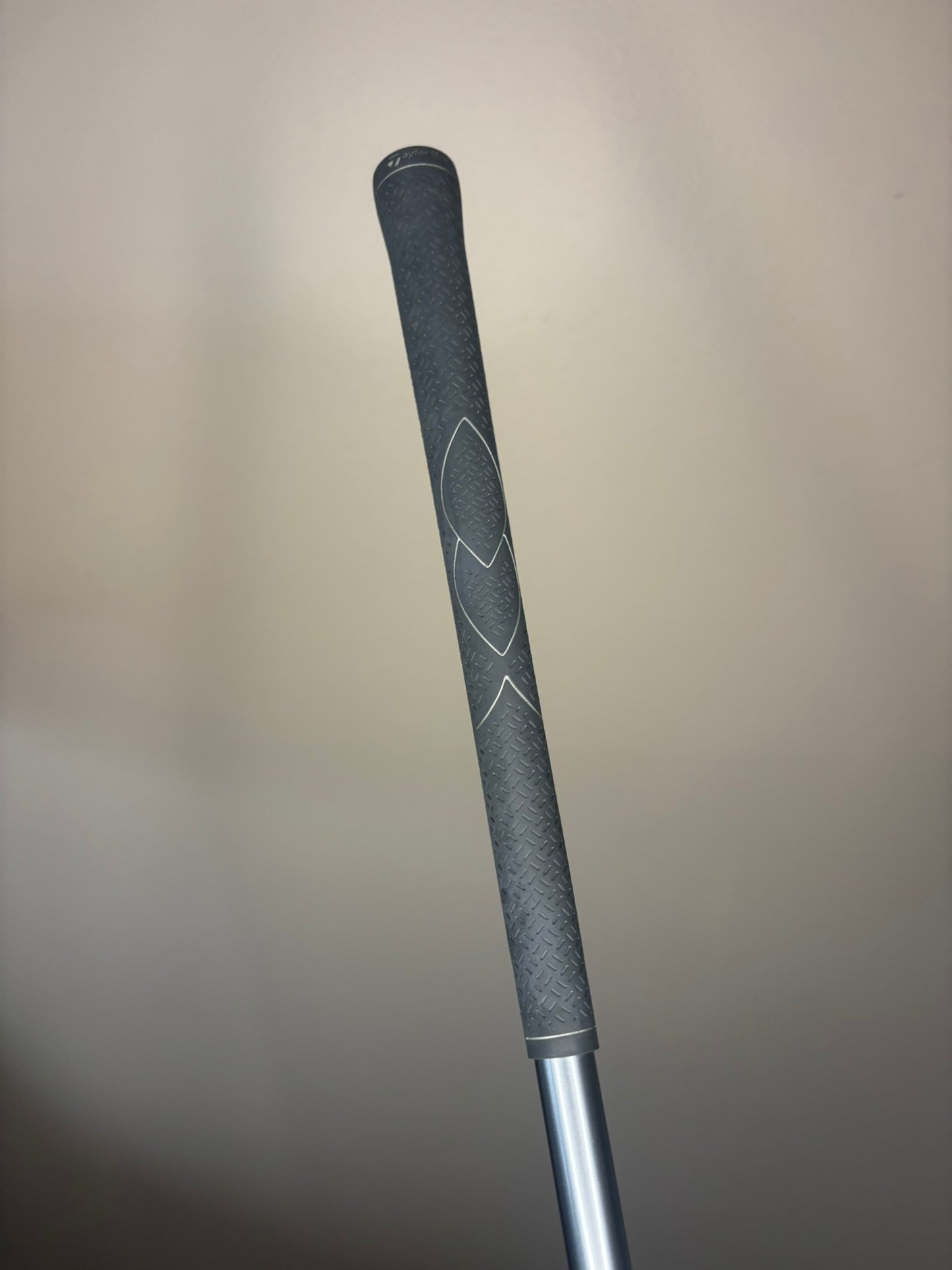 Taylormade R5 Dual Driver 12° Graphite 50g Ladies Flex 43.75″ NICE