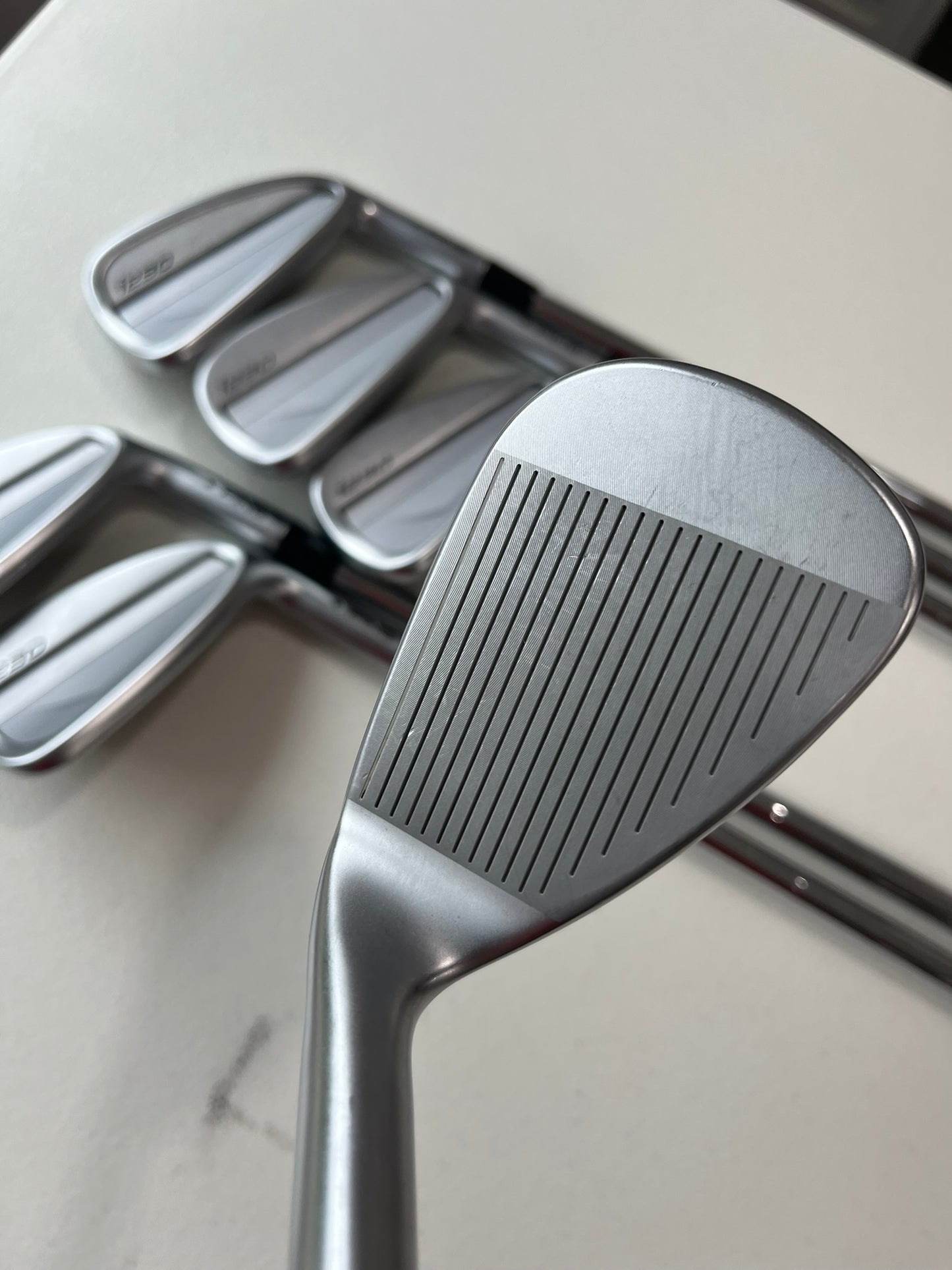 Ping i230 Iron Set 5-PW Black Dot KBS Tour 130 Extra Stiff Flex +3/4″ NICE