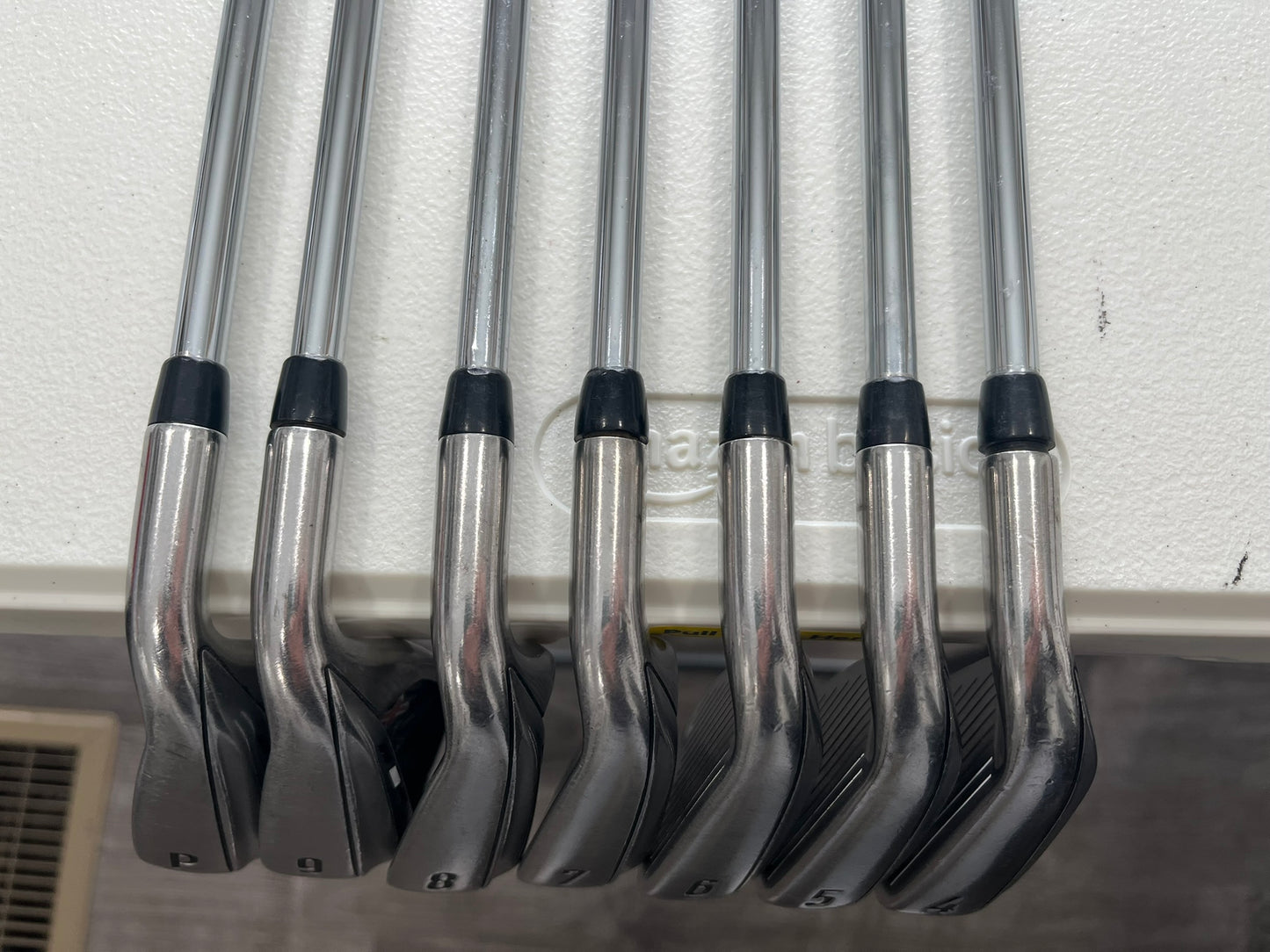 Callaway X Hot N14 Iron Set 4-PW Uniflex Regular Flex +2″ NICE