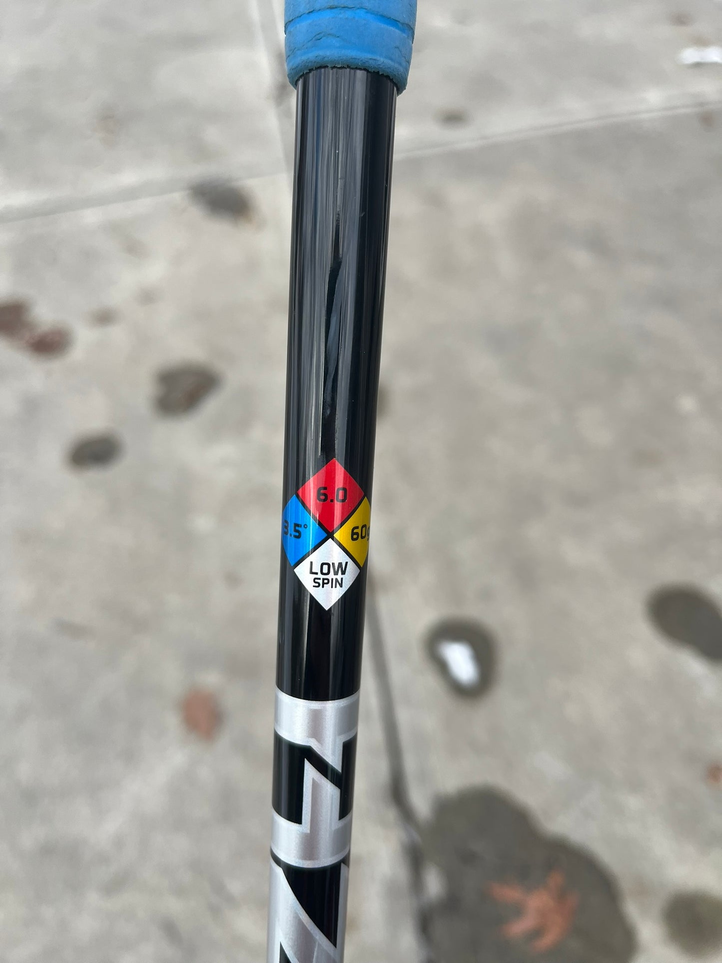 Taylormade Qi35 Driver 10.5° Hzrdus Black Stiff Flex 44.5″ NEAR MINT