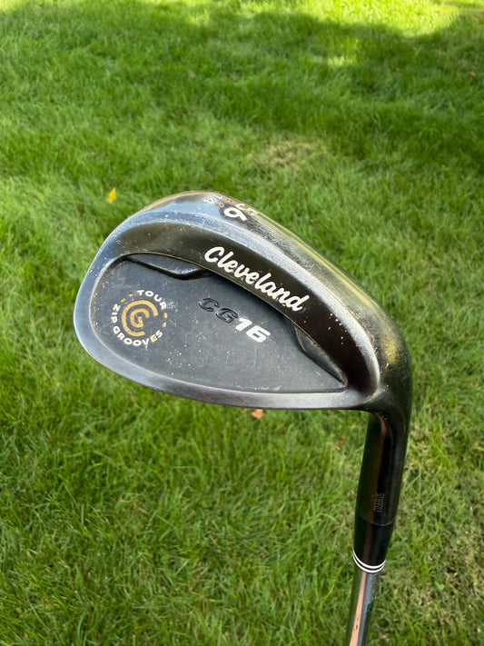 Cleveland CG16 Black Zip Groove Sand Wedge 56° / 14 Wedge Flex 35.5" NICE