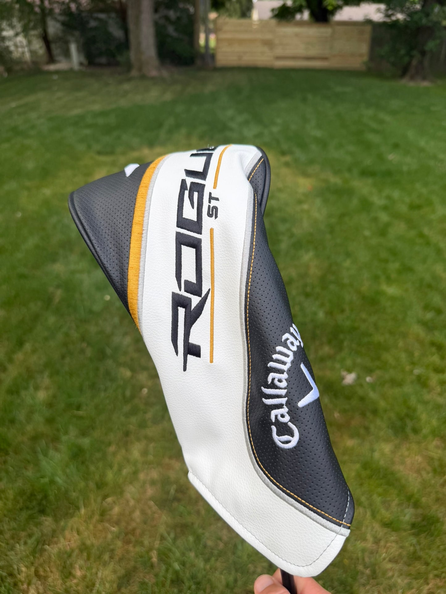 Callaway Rogue ST Max Driver 10.5° Tensei AV Blue Stiff Flex 45.25" +HC NICE