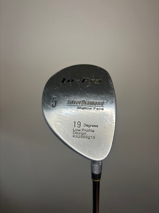 Lo-Pro Silver Diamond 5-Wood 19° Oracle Graphite Regular Flex 42.25″