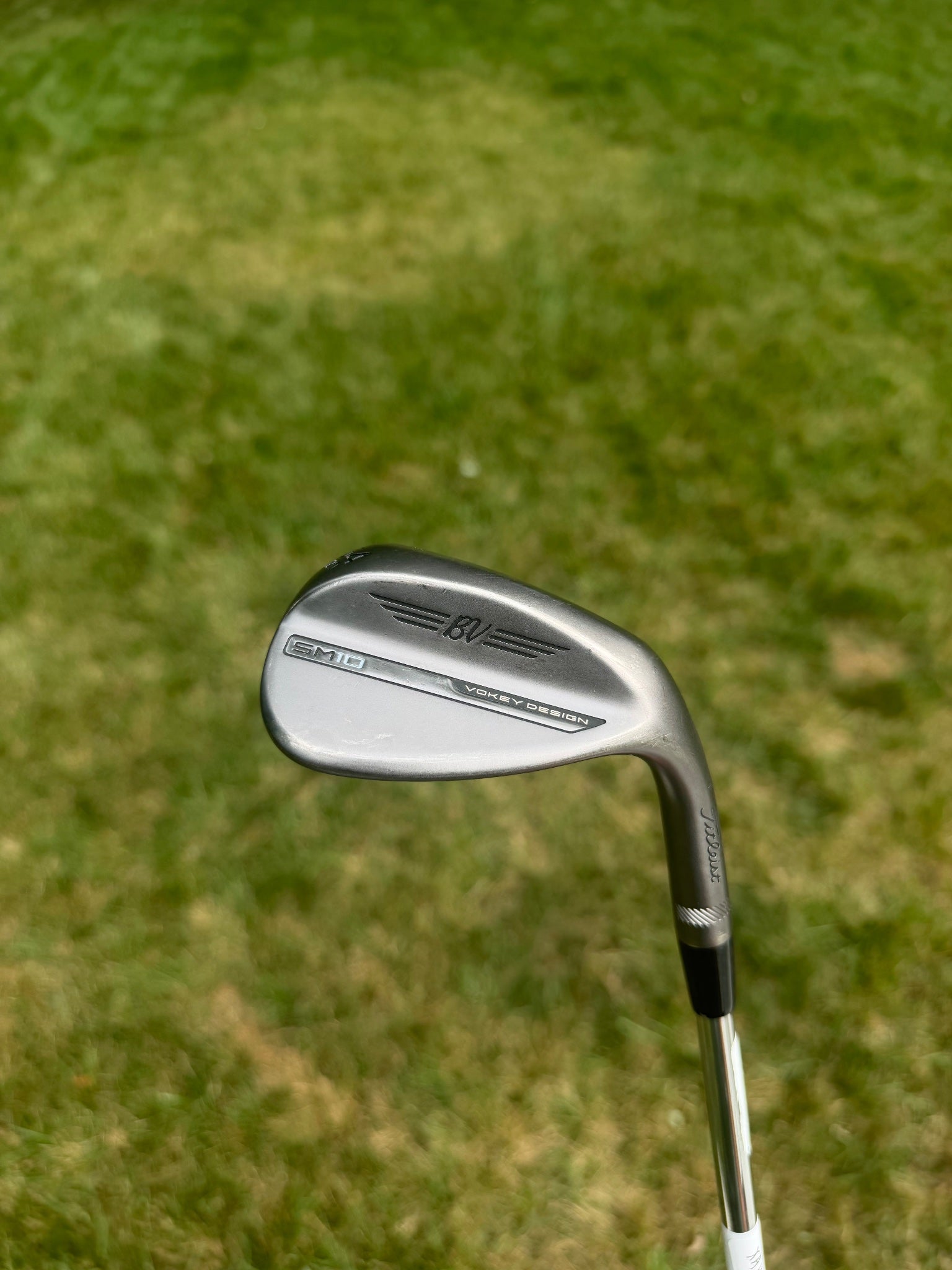 Titleist Vokey SM10 Nickel Sand Wedge 54° / 12 Project X LZ X-Stiff Flex 35.5"