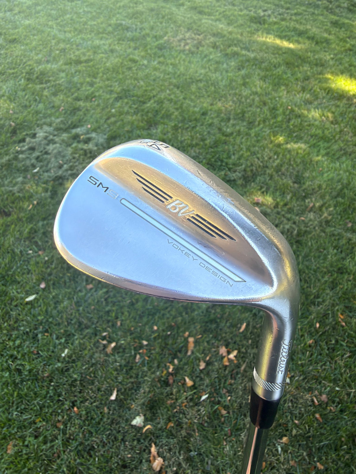 Titleist Vokey SM9 Tour Chrome Sand Wedge 54° / 10 Wedge Flex 35.5"