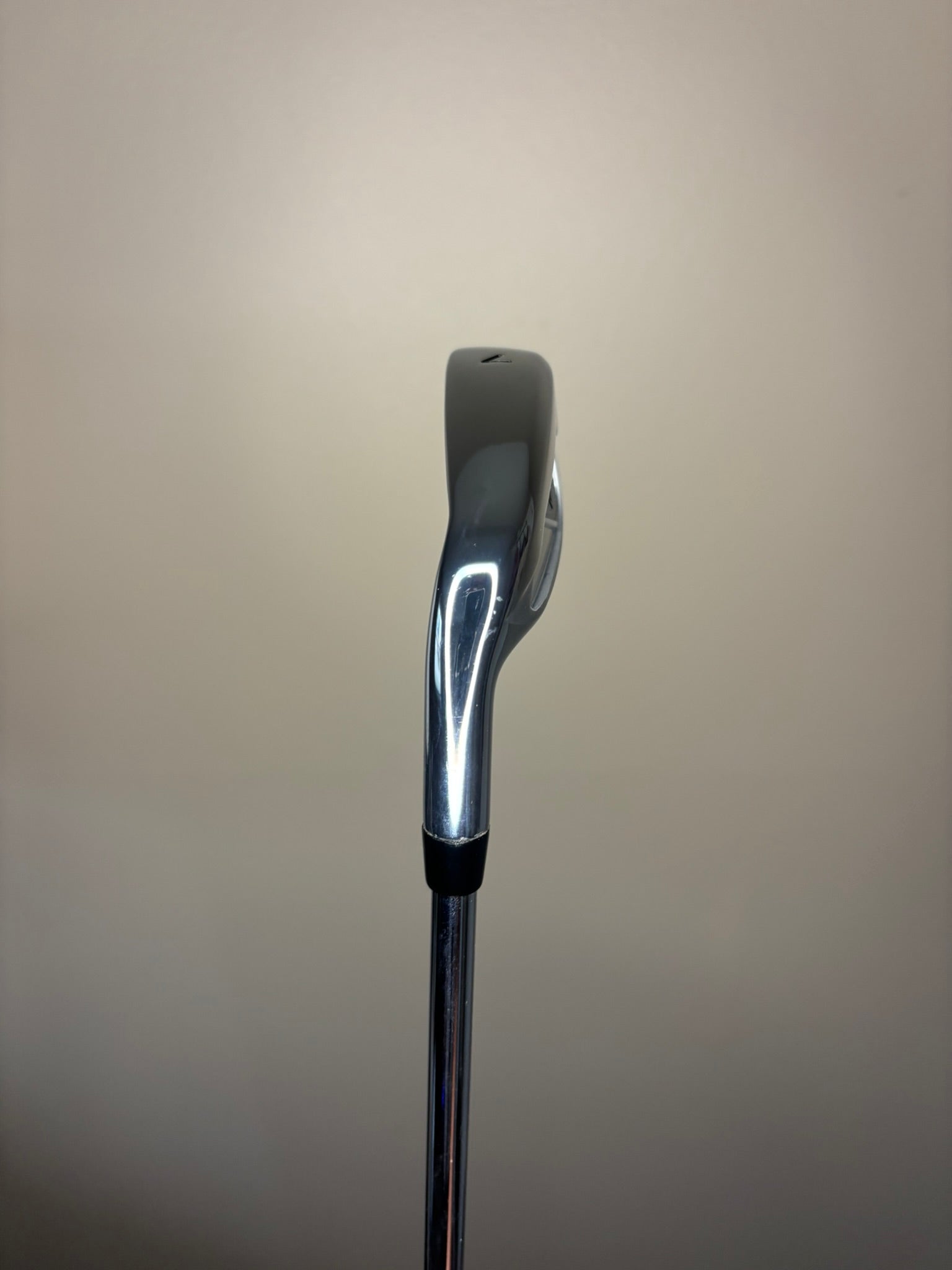 Photo of Callaway Elyte HL 7-Iron Regular Flex Kbs Max R80