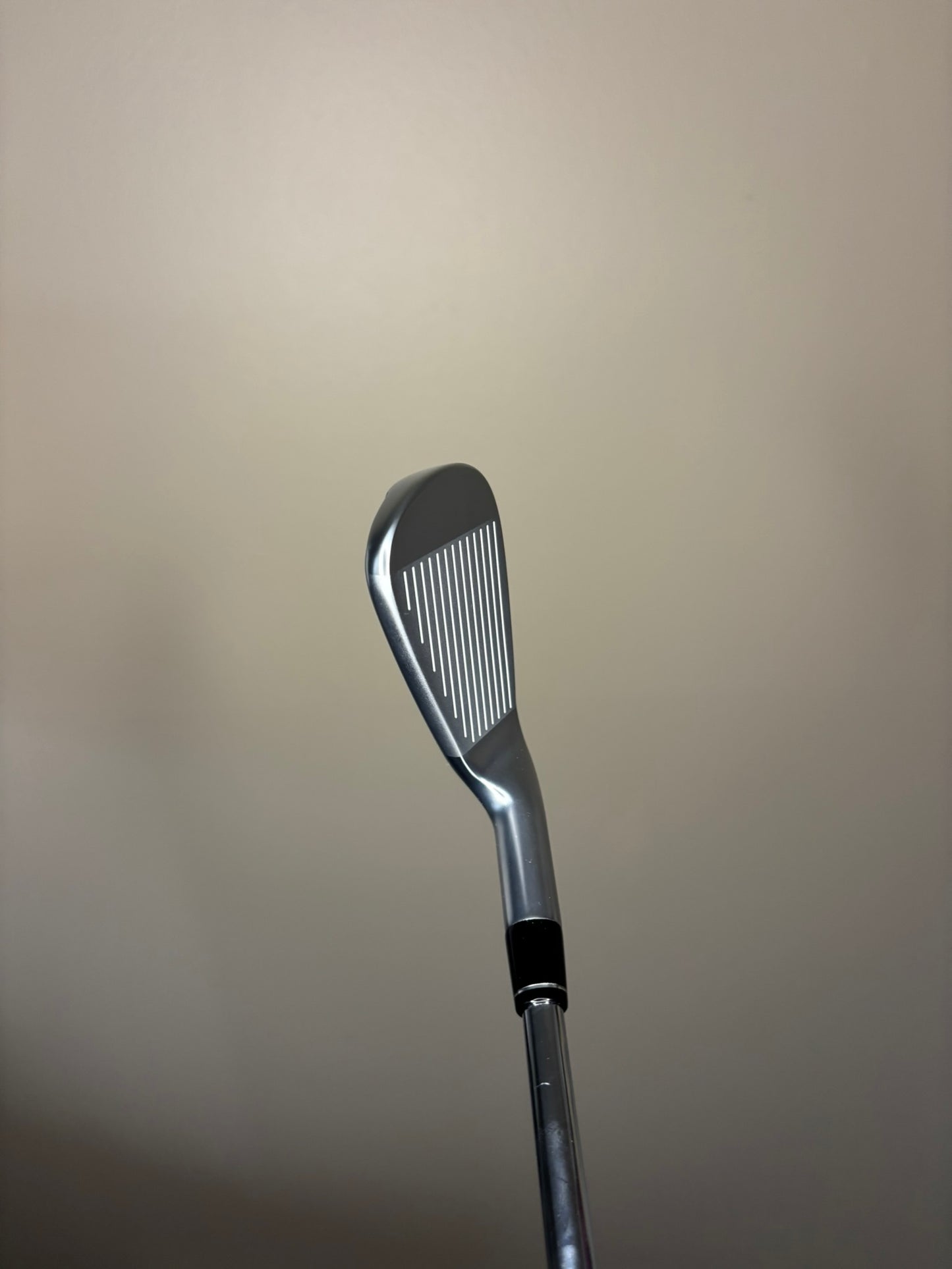 Photo of Callaway Apex Ai200 7-Iron Stiff Flex Dg Mid 100 S300