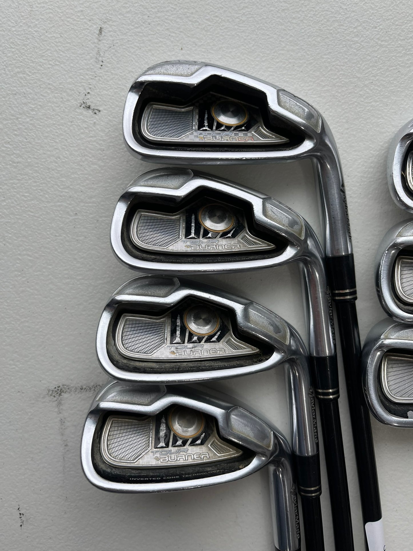 Taylormade Tour Burner Iron Set 4-PW Reax 65 Regular Flex +1/2″ NICE