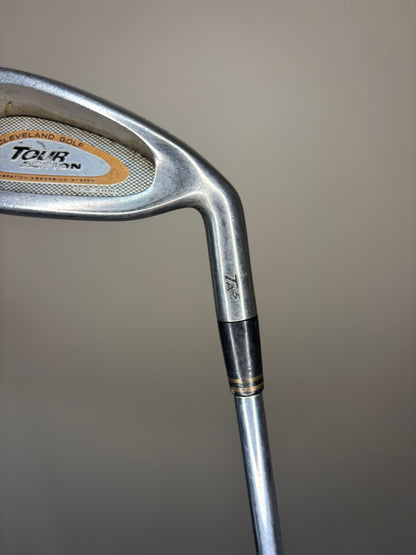 Photo of Cleveland TA5 3-Iron Regular Flex True Temper