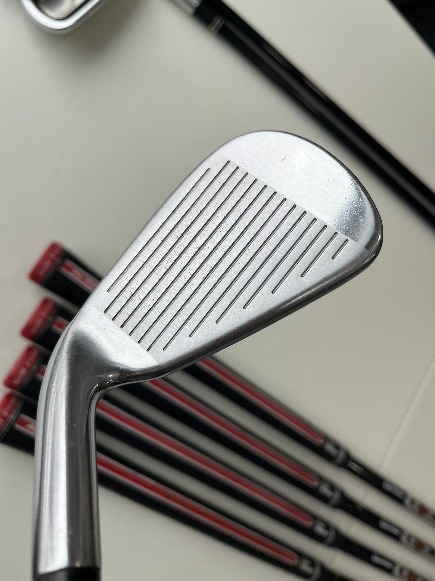 Taylormade Tour Burner Iron Set 4-PW Reax 65 Regular Flex +1/2″ NICE