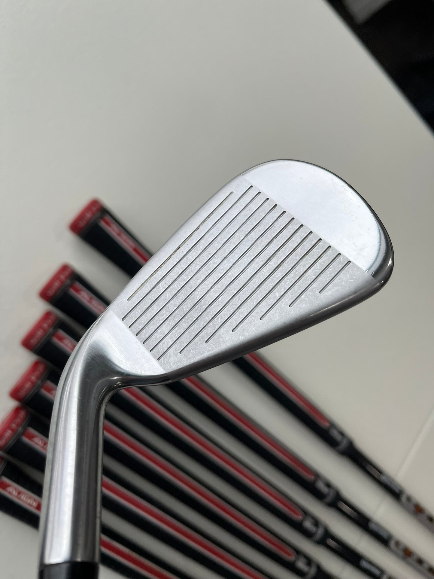 Taylormade Tour Burner Iron Set 4-PW Reax 65 Regular Flex +1/2″ NICE