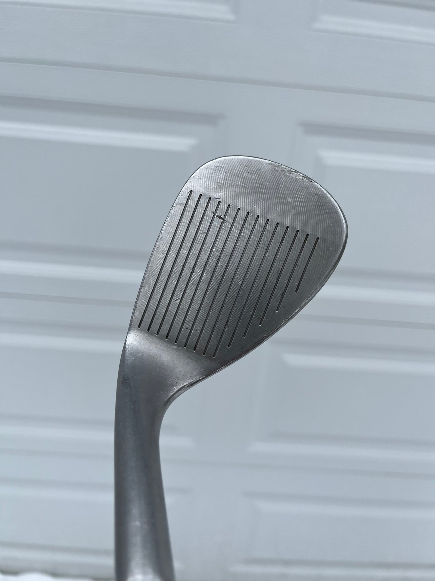 Cleveland CG ONE Sand Wedge 56° / 12 Traction Wedge Flex 35.5″ NICE