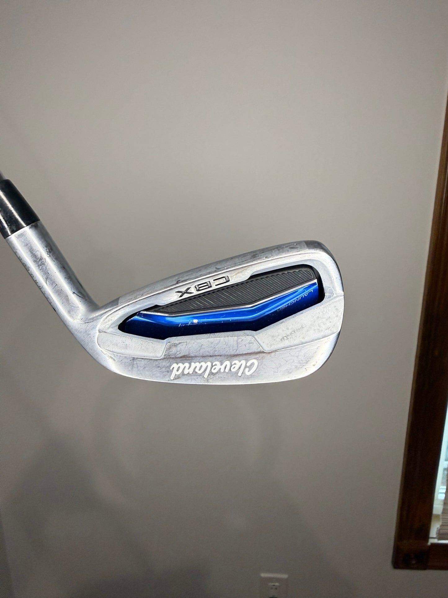 Cleveland CBX 4-Iron 20° Dynamic Gold DST 98 Regular Flex 39″ NICE