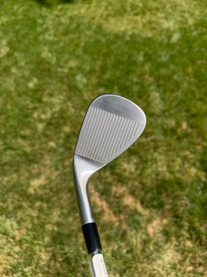 TaylorMade milled grind chrome Sand Wedge 54°/11 KBS Tour Wedge Flex 35.25" MINT — photo 3