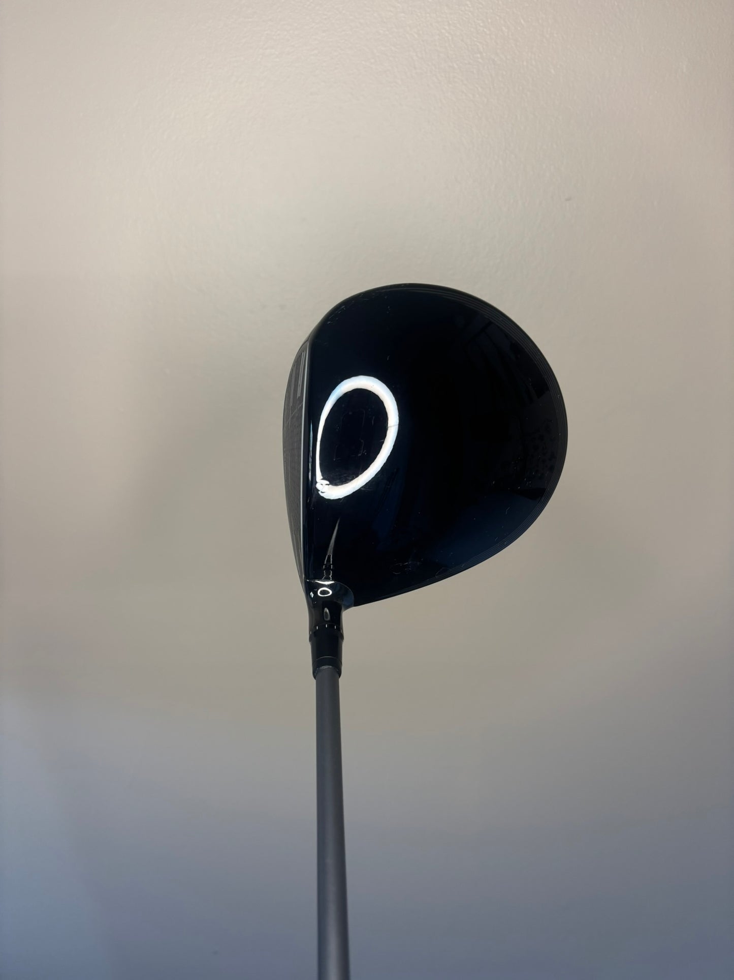 Taylormade Qi35 Max Designer Black Driver 10.5° Fujikura Regular Flex 45.5″ MINT