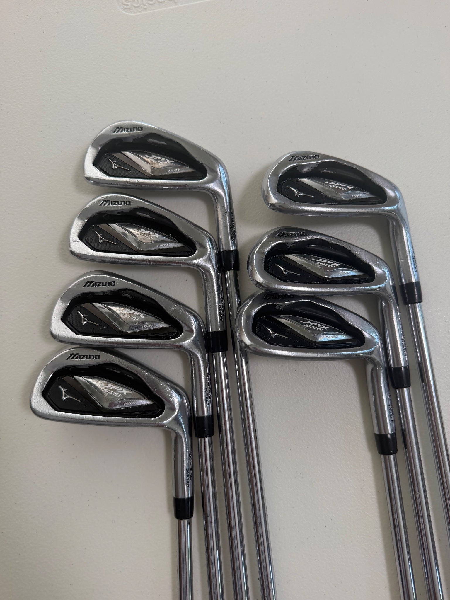 Mizuno JPX 825 Pro Iron Set 4-PW GS90 R300 Regular Flex +1/2" NICE