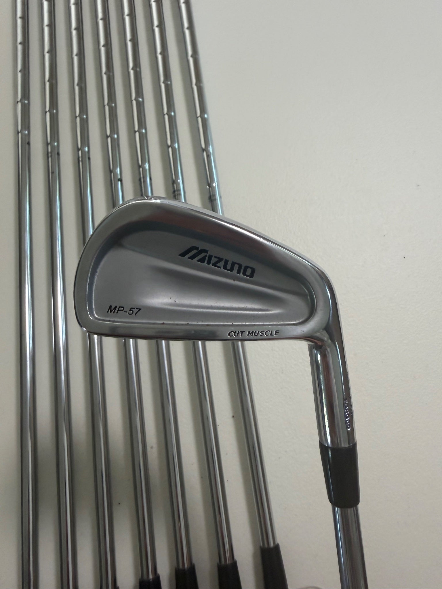 Mizuno MP 57 Iron Set 3-PW Dynalite Gold R300 Regular Flex +1/2" NICE — photo 7