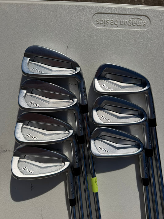 Ping i210 Iron Set 4-PW Black Dot AWT 2.0 Stiff Flex -1/4″ NICE