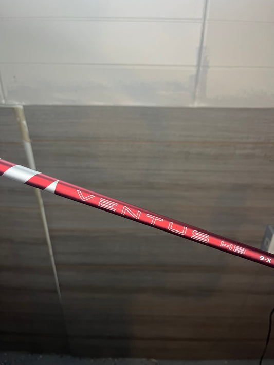 Fujikura Ventus Red Velocore+ Extra Stiff Flex Hybrid Shaft Cobra Tip 40″