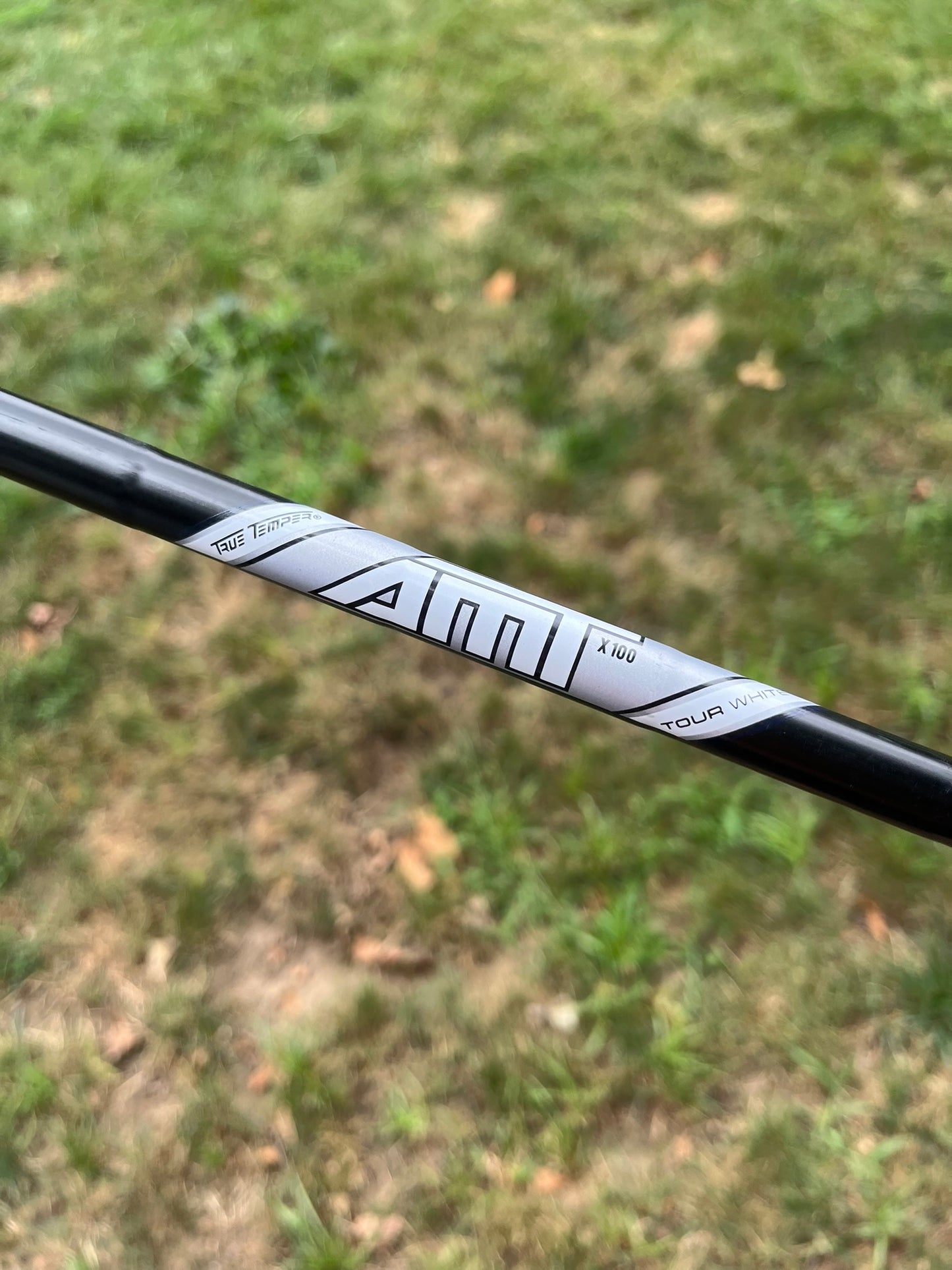 Titleist T200 2023 Black 4-Iron AMT Tour White Extra Stiff Flex 38.5″ NICE