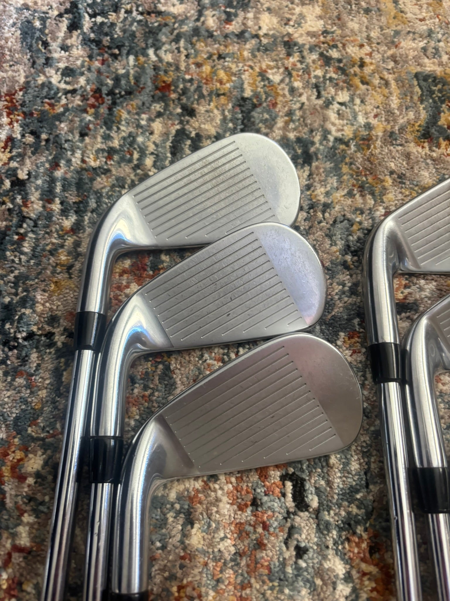 Photo of Titleist 2021 T300 Iron Set Regular Flex Amt Red R300
