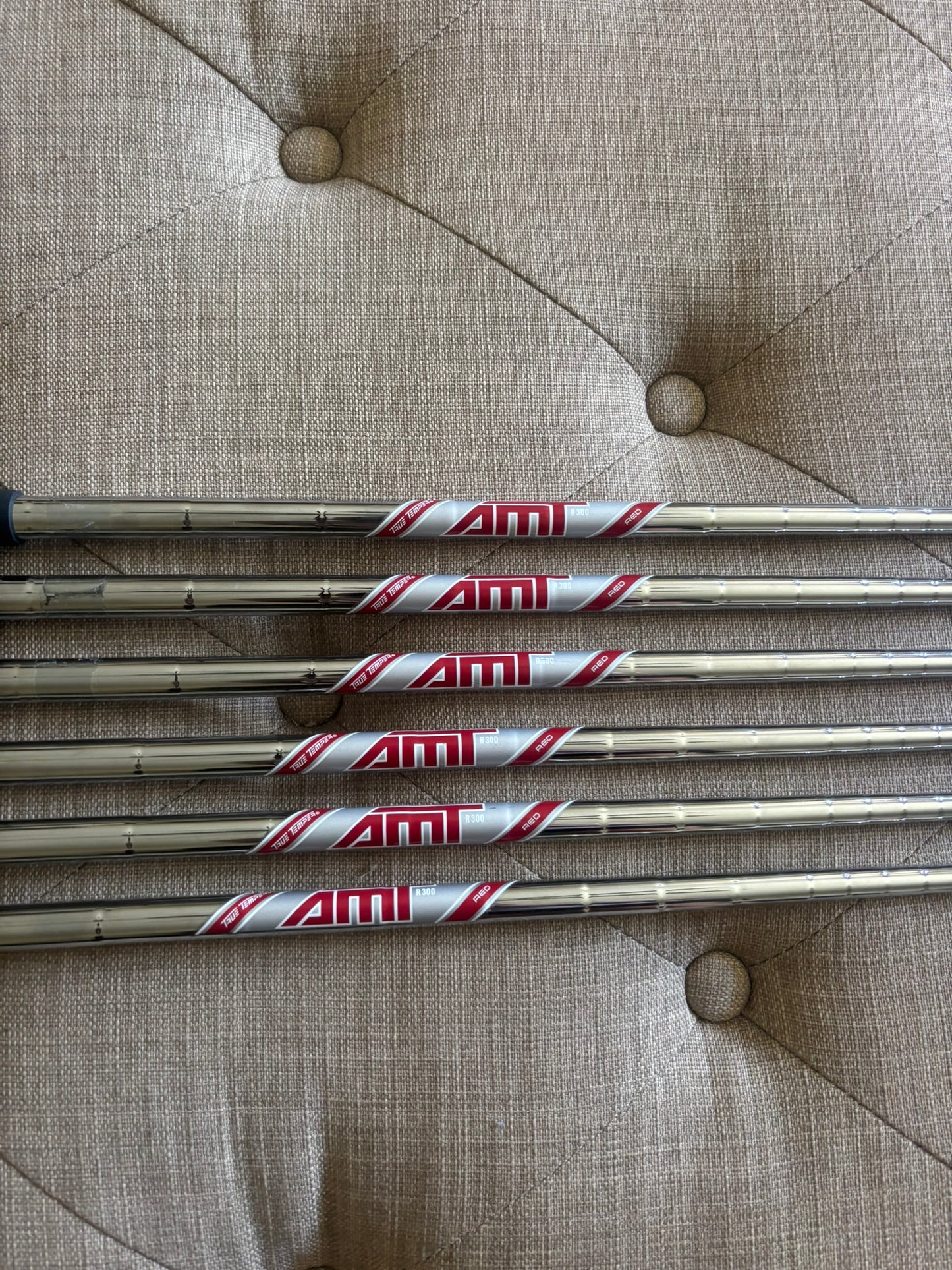 Photo of Titleist 2021 T300 Iron Set Regular Flex Amt Red R300