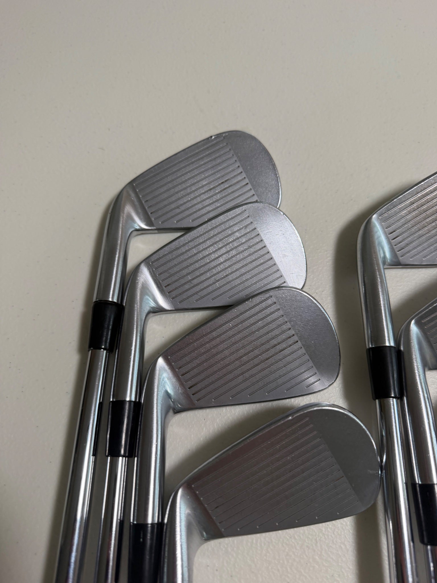 TaylorMade P7MC Iron Set 4-PW DG 105 S300 Stiff Flex READ — photo 3
