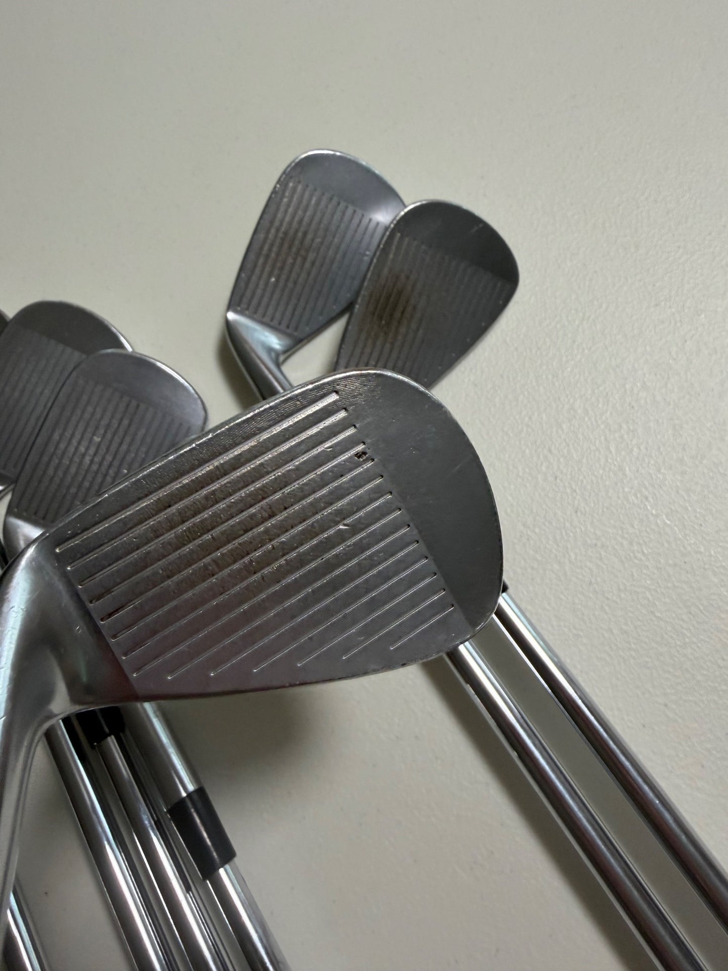 TaylorMade P7MC Iron Set 4-PW DG 105 S300 Stiff Flex READ — photo 6