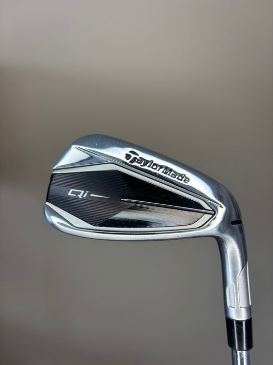 Photo of Taylormade Qi 8-Iron Stiff Flex Dg 105G S300