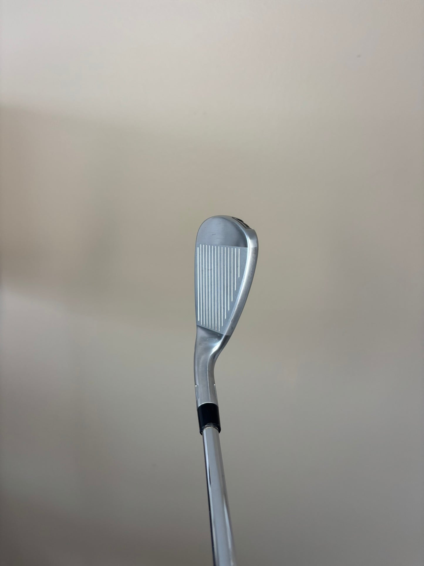 Photo of Taylormade Qi 8-Iron Stiff Flex Dg 105G S300