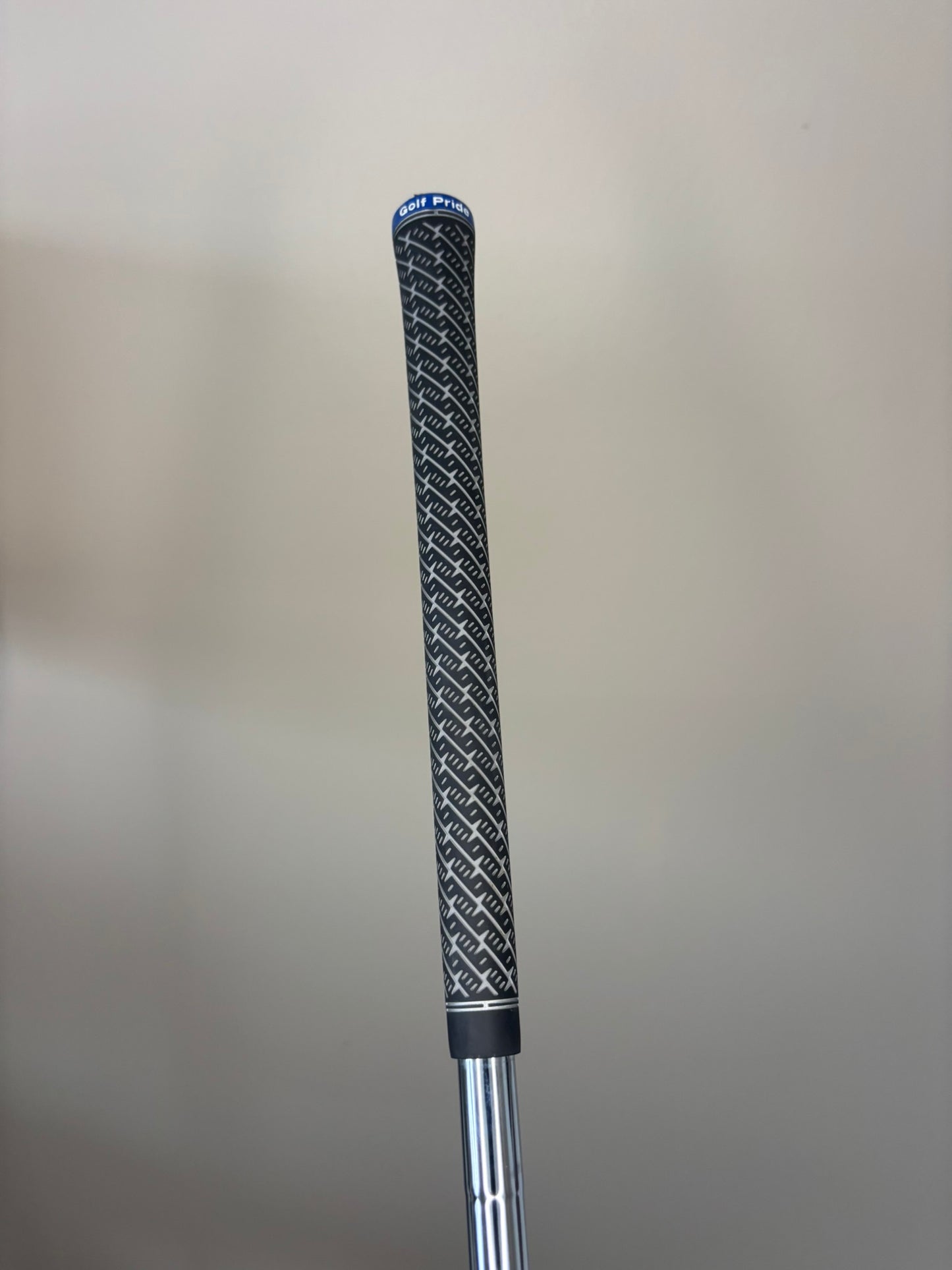 Photo of Taylormade Qi 8-Iron Stiff Flex Dg 105G S300