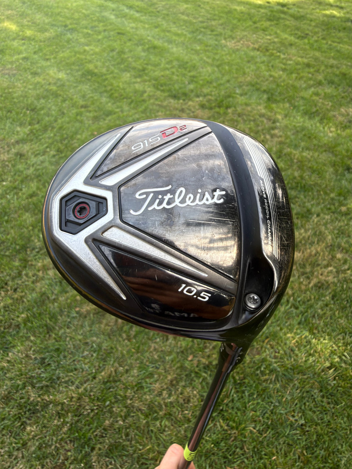 Titleist 915 D2 Driver 10.5° Graphite Gold Stiff Flex 44.25"