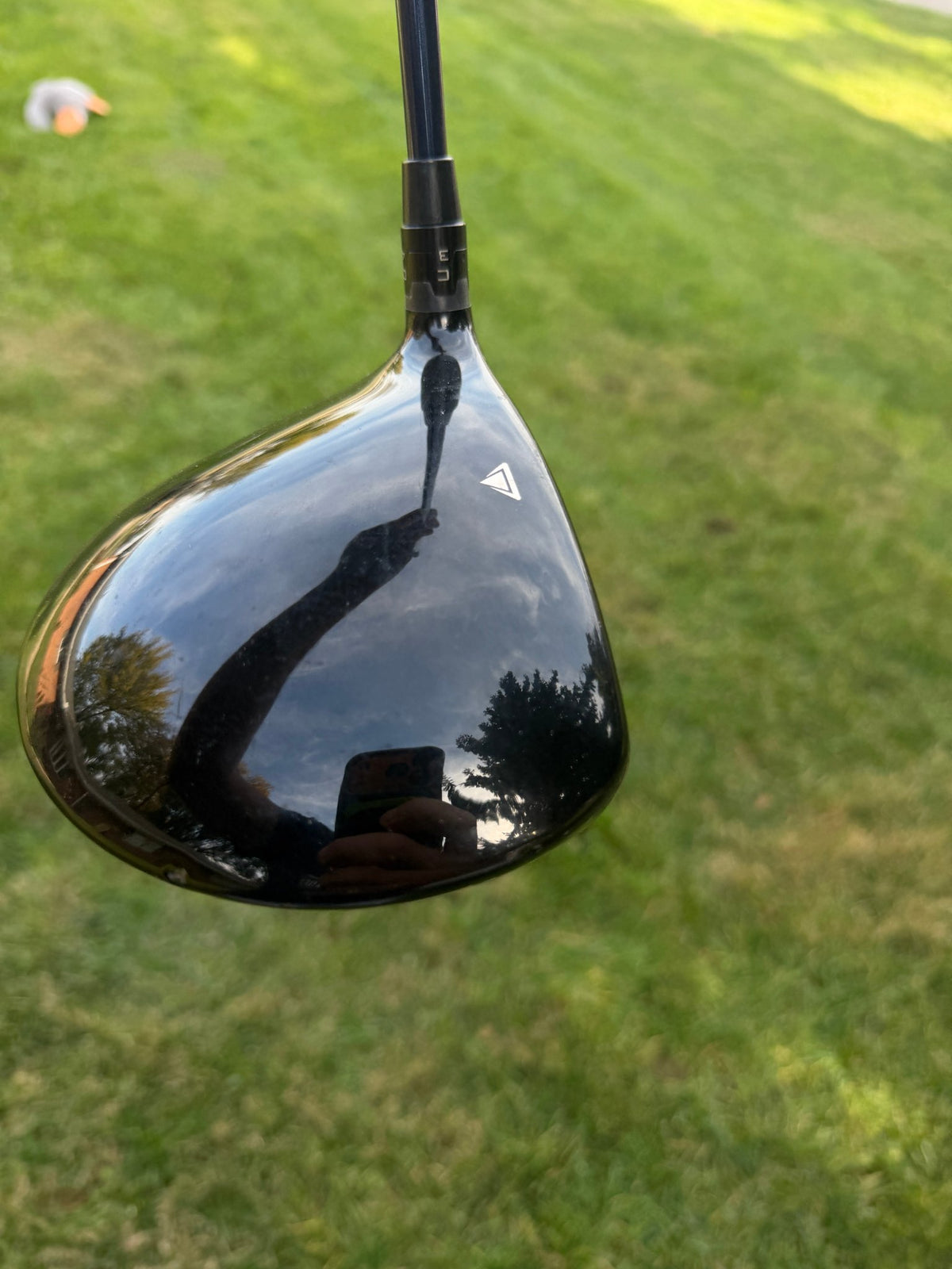 Titleist 915 D2 Driver 10.5° Graphite Gold Stiff Flex 44.25" — photo 5