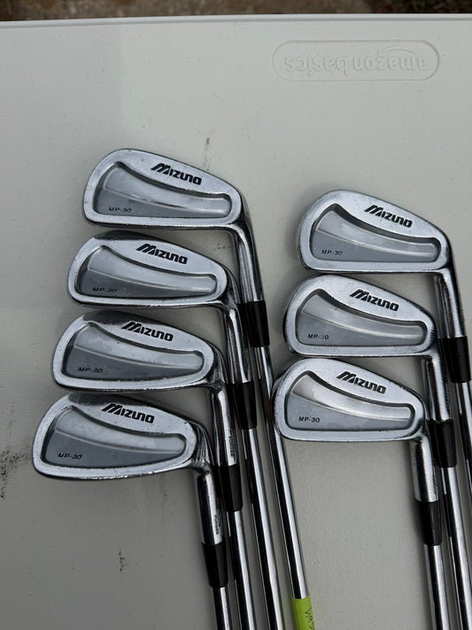 Photo of Mizuno MP 30 Iron Set Stiff Flex Dynamic Gold S300