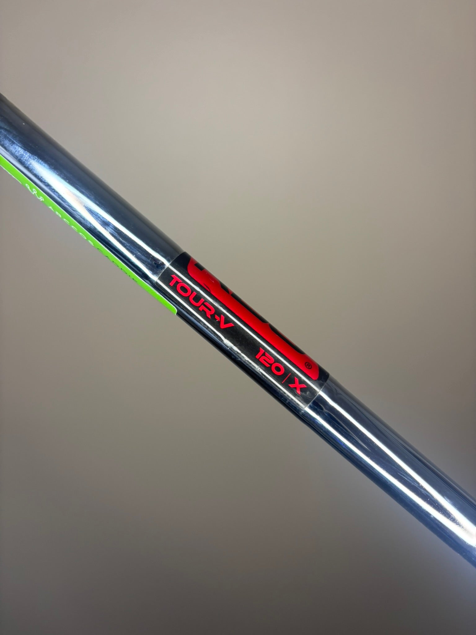 Photo of Srixon ZXi7 4-Iron Extra Stiff Flex Kbs Tour V 120