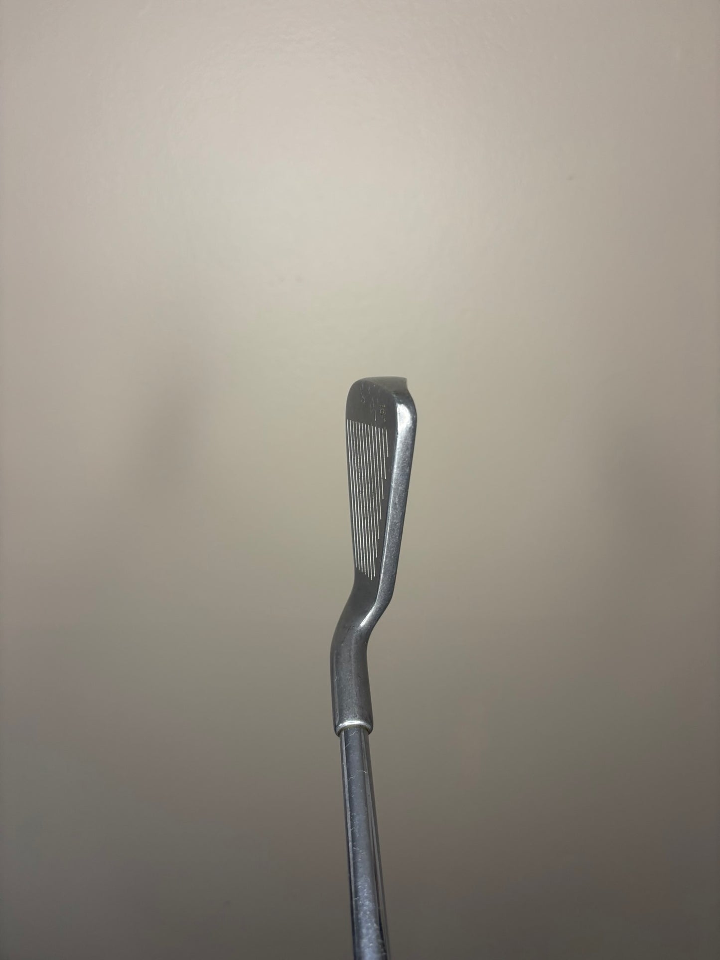 Photo of Tommy Armour 845s Silver Scot 1-Iron Regular Flex Dynamic Gold R300
