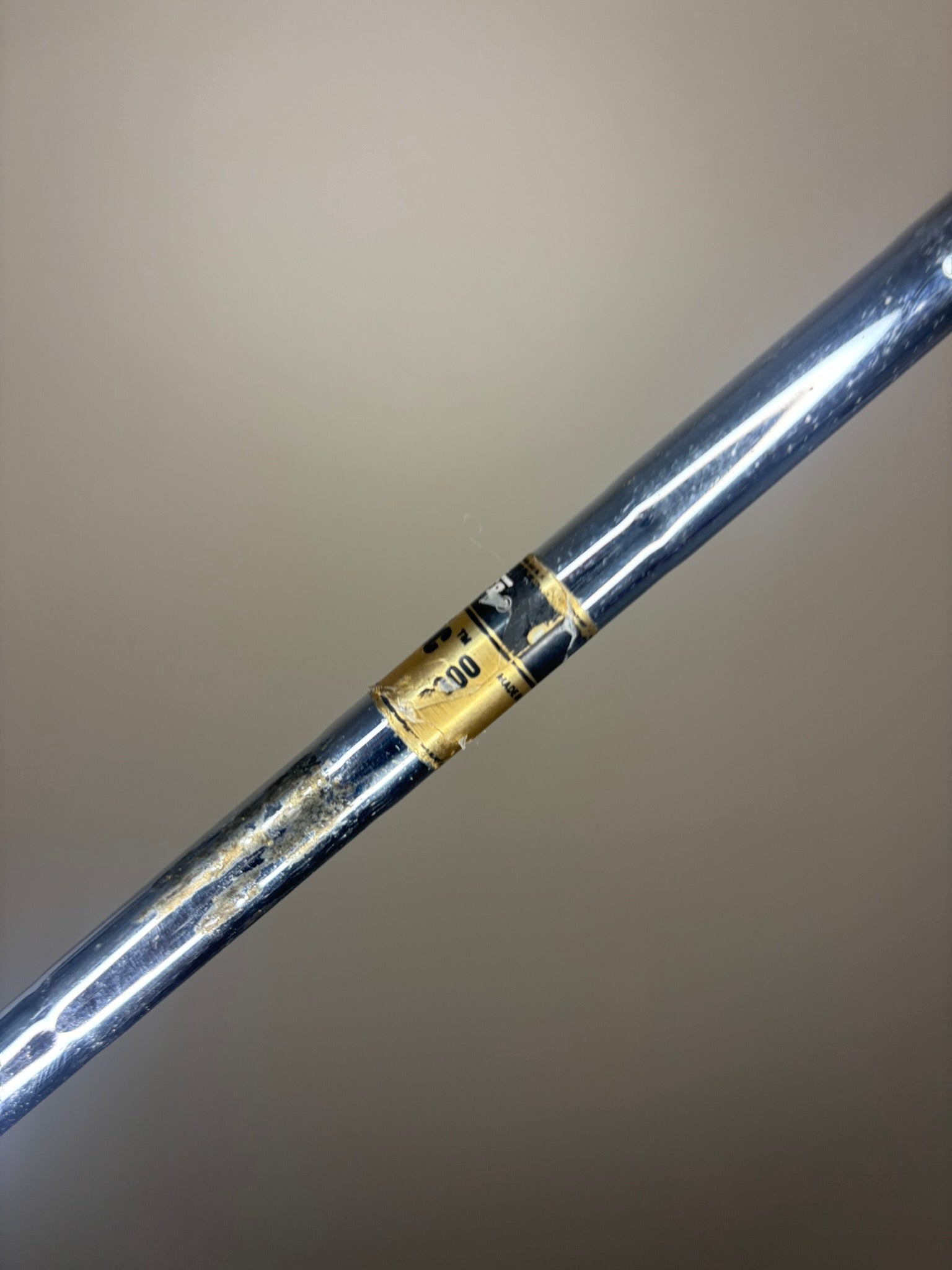 Photo of Tommy Armour 845s Silver Scot 1-Iron Regular Flex Dynamic Gold R300