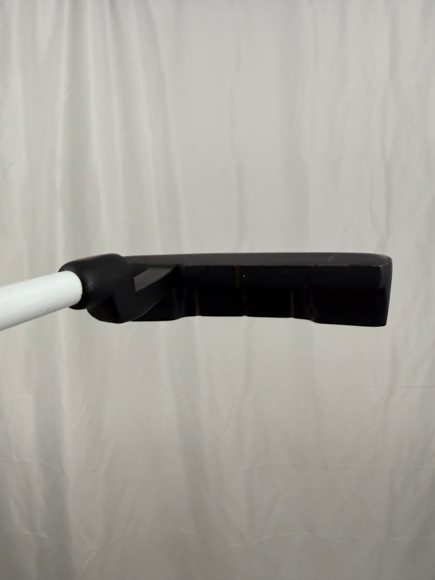 Photo of AIM Putter White