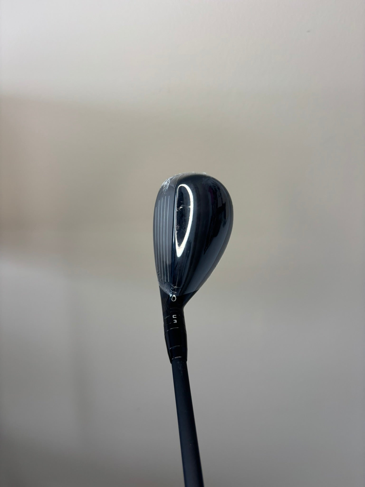 Photo of Titleist GT3 4 Hybrid 21° Stiff Flex Tensei 1K Blue 65G