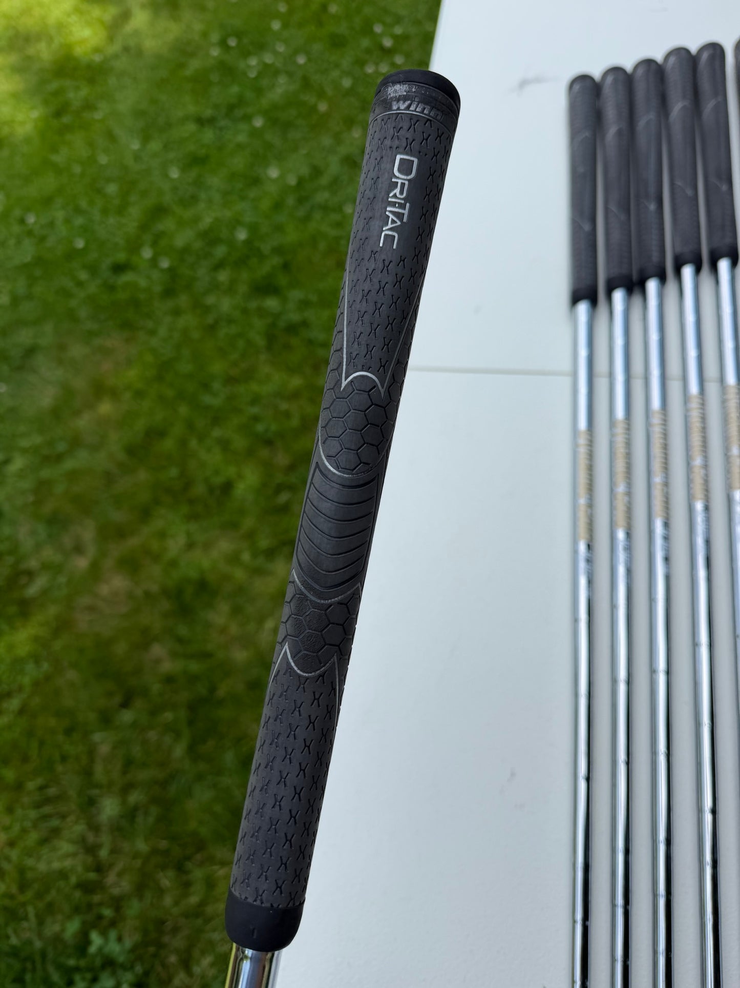 Mizuno Pro 223 Iron Set 4-PW Dynamic Gold 105 S300 Stiff Flex +1.25″ NICE