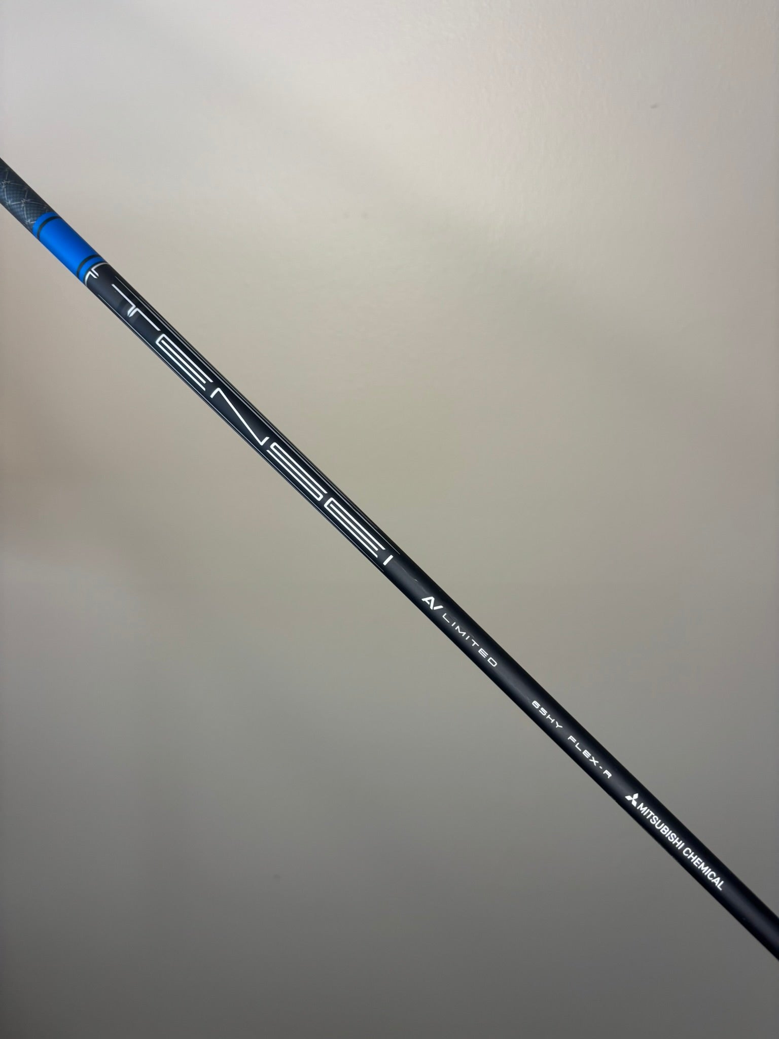 Photo of Taylormade Qi10 Tour 3 Hybrid 19.5° Regular Flex Tensei Av Blue