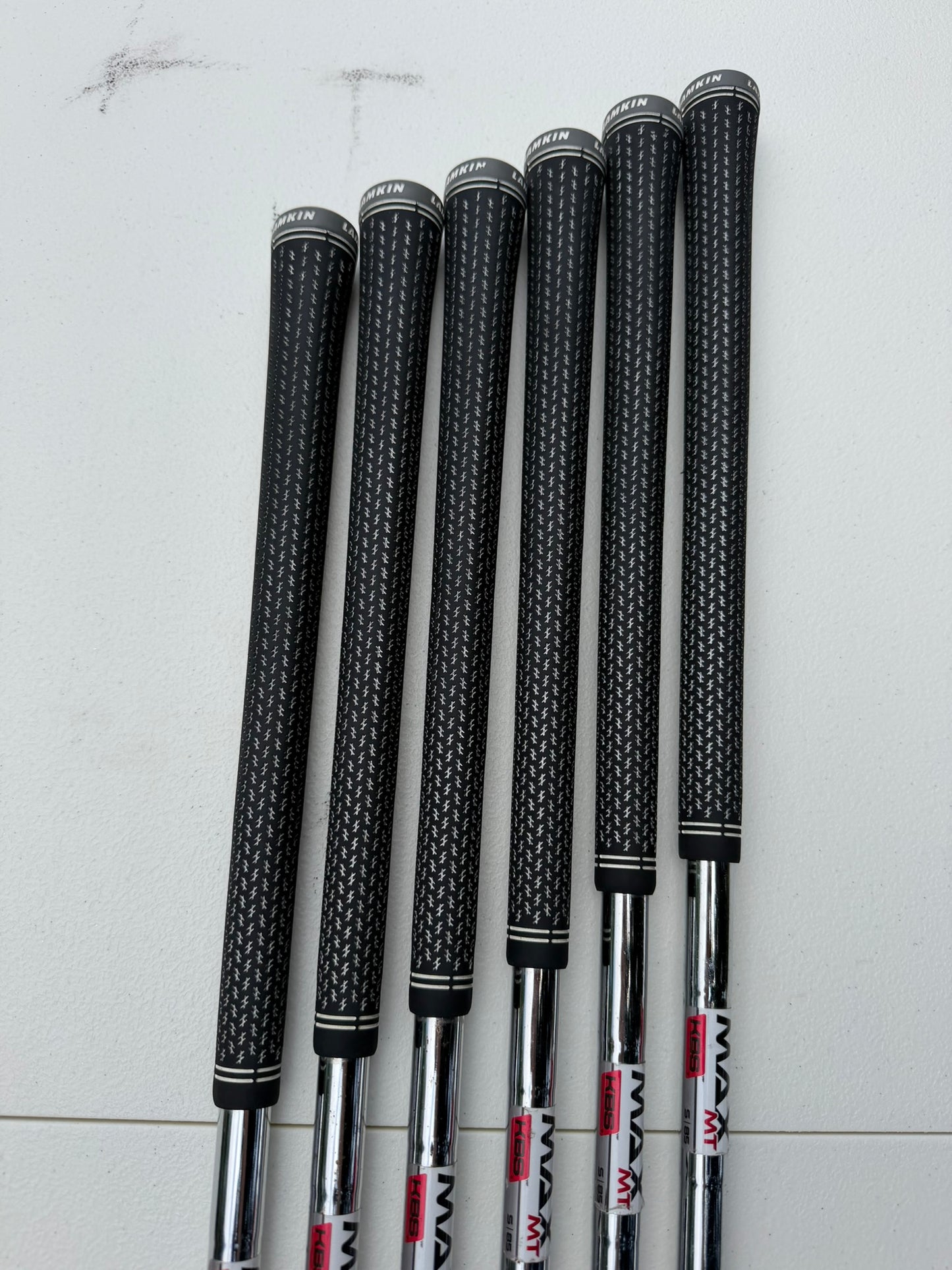 Taylormade SIM2 MAX Iron Set 5-PW KBS Max MT 85 Stiff Flex Standard NICE